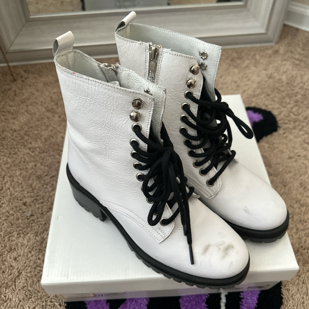 Steve Madden White Combat Boots with Black Laces